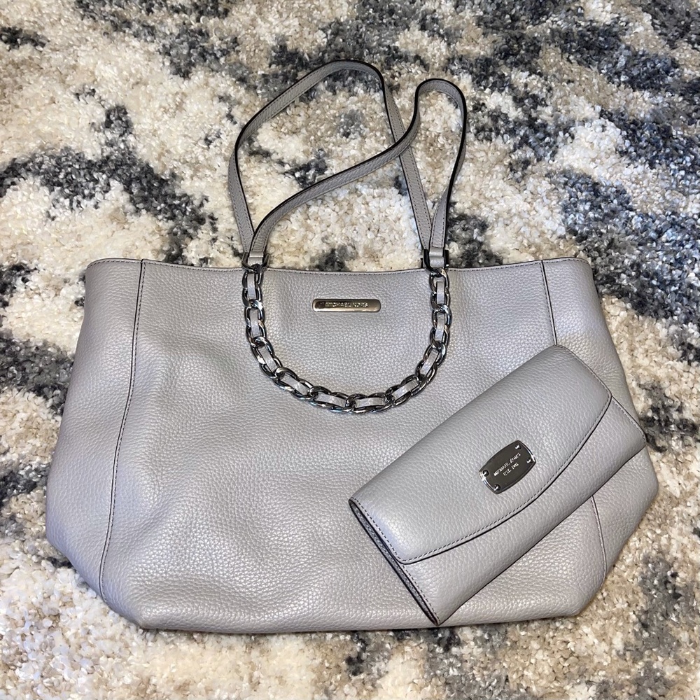 Michael Kors Light Grey Purse and Wallet Set LNWOT